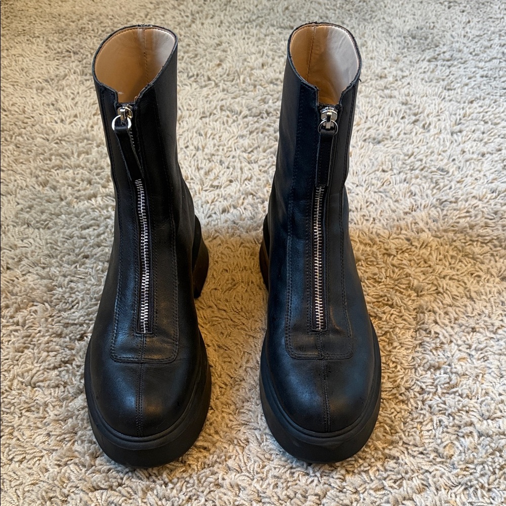Steve Madden Black Leather Jones Boots
